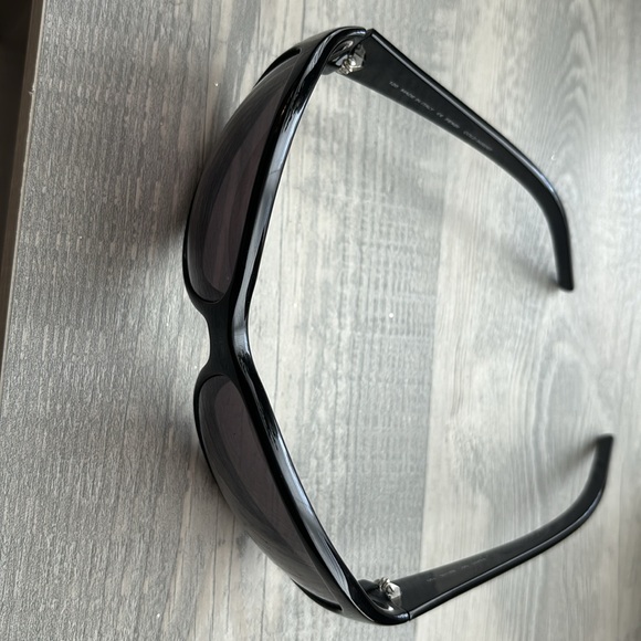 Fendi sunglasses - Picture 3 of 4